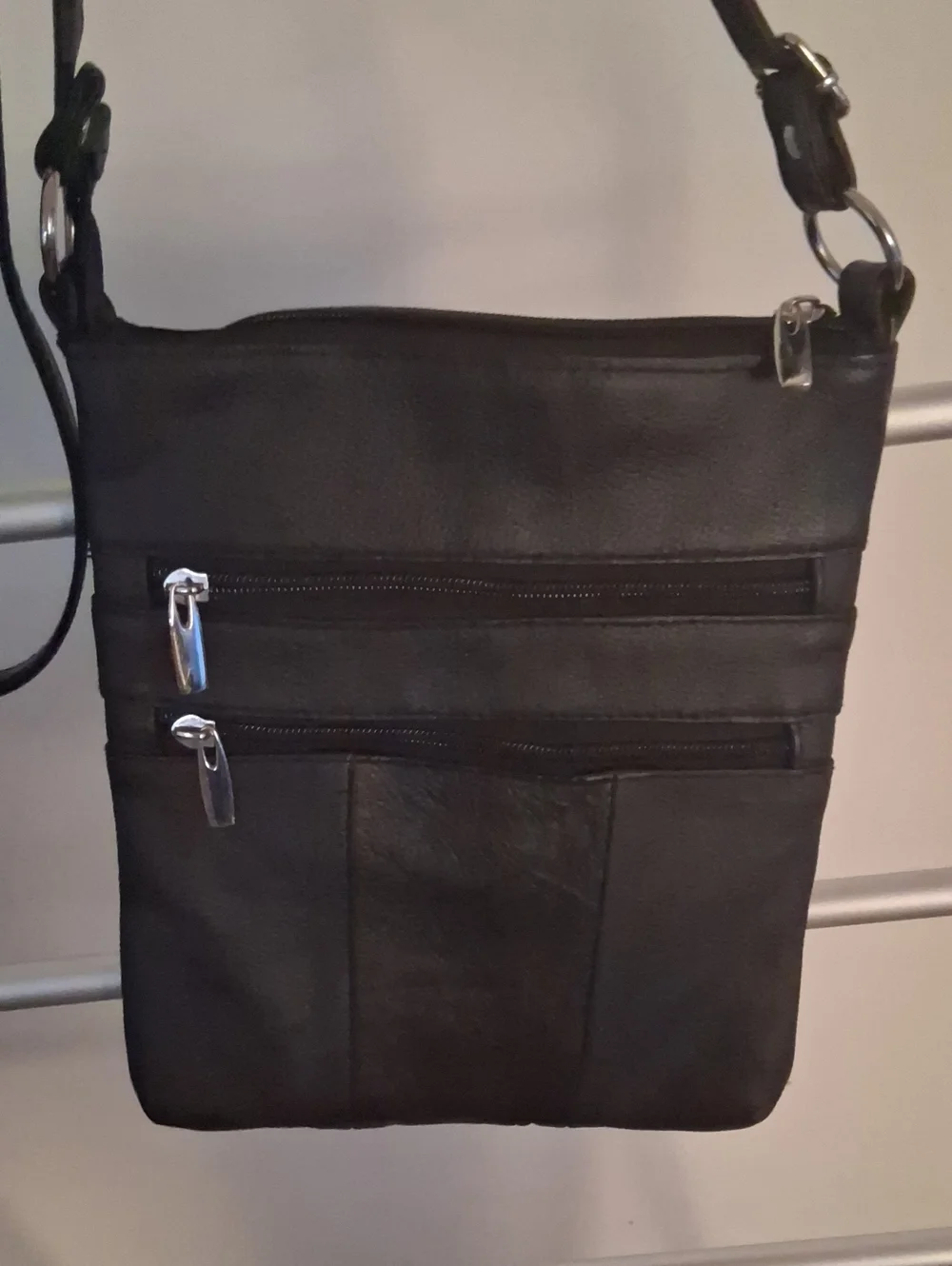 Black Leather Crossbody Bag for Women - Classic Everyday Carry